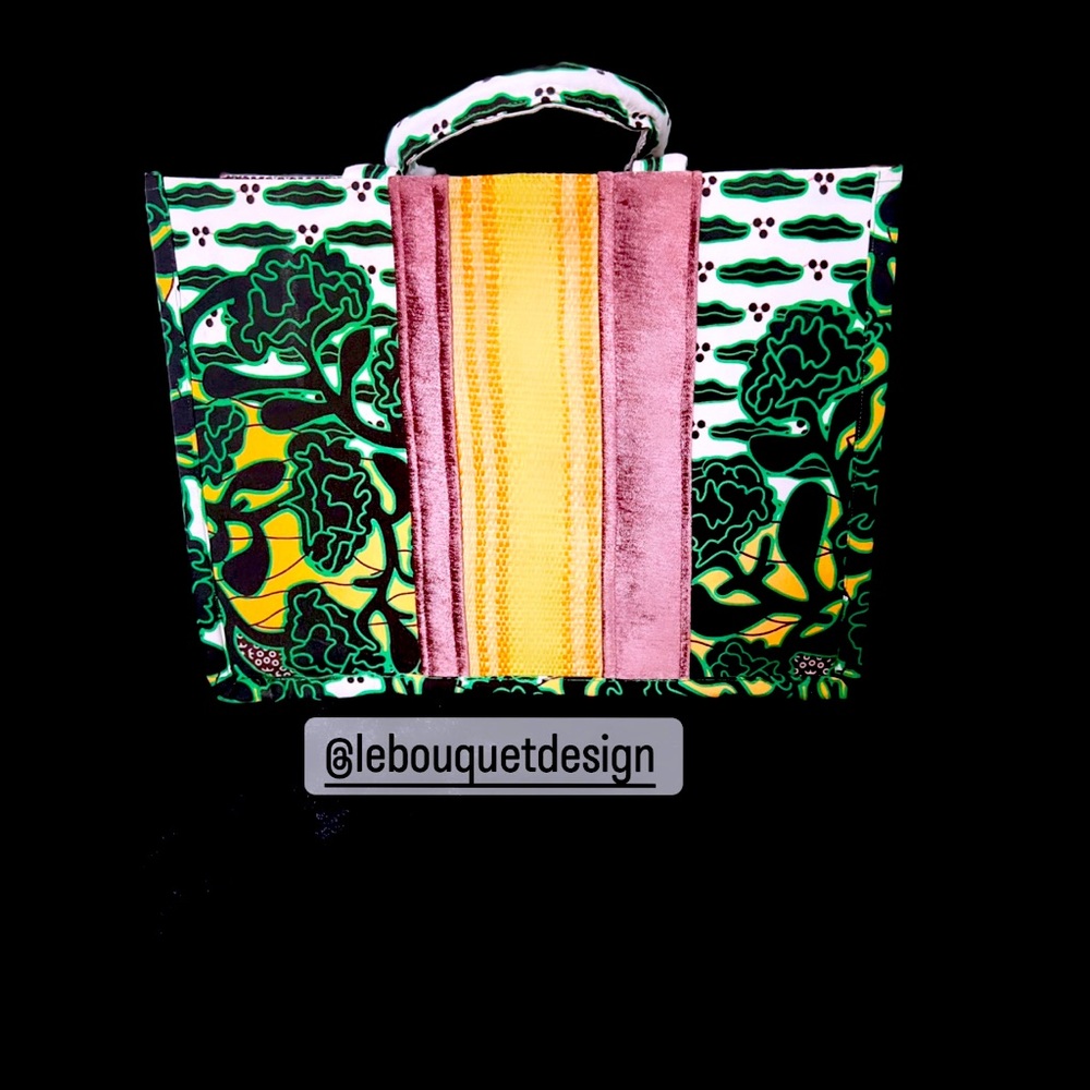 Hand Bags - Picture 3 of 4